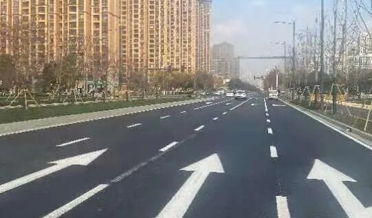 蘇州小區(qū)內(nèi)的市政道路應(yīng)如何劃線？
