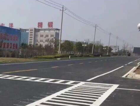蘇州道路劃線漆施工多少錢一米？飛揚(yáng)市政價(jià)格合理