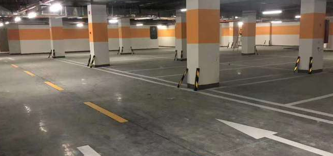 南京停車場劃線一般用什么材料畫線？
