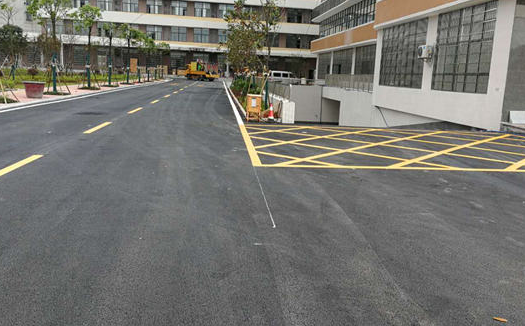 蘇州車位劃線分析，辦公樓出入口地面劃線要求？