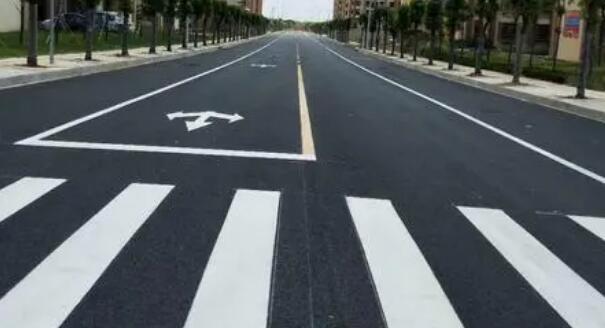廠里道路劃線是否是必須的？優(yōu)化交通秩序，提升安全性