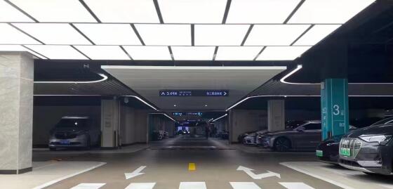 蘇州車(chē)位劃線(xiàn)施工 找飛揚(yáng)市政